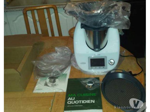   Thermomix tm 5  en bon etat  .