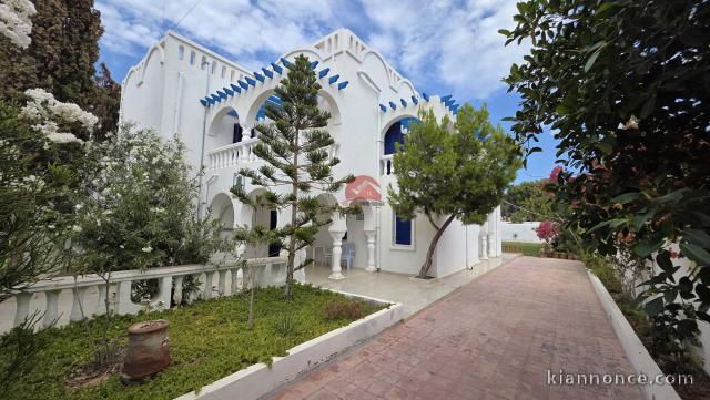POUR INVESTISSEMENT LOCATIF À DJERBA ZT - RÉF V720